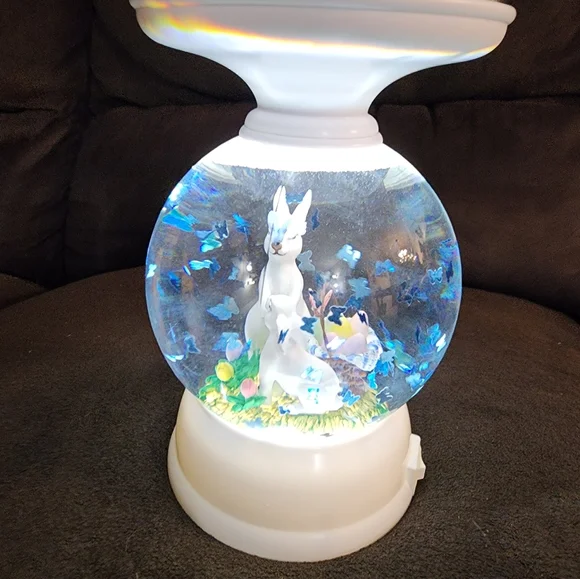 NWT Charming BATH& Body WORKS Bunny RABBIT WITH BUTTERFLIES 3 WICK Candle HOLDER